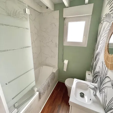 Agora A 100 M De La Σπίτι διακοπών *